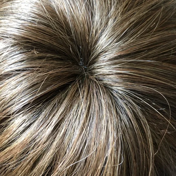 Envy Wig - Kris - med brown - synthetic wig - Picture 6 of 8